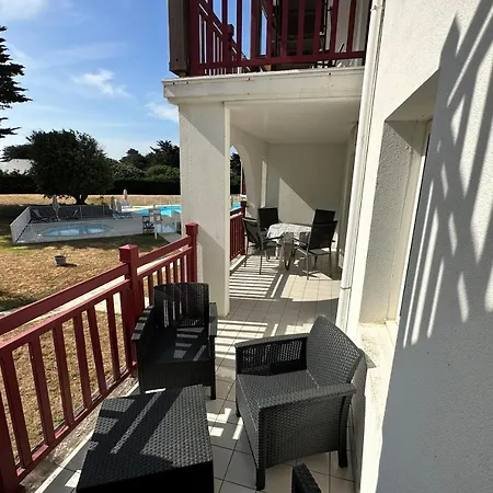 Apartment With Pool Close To The Sea Le Pouliguen
